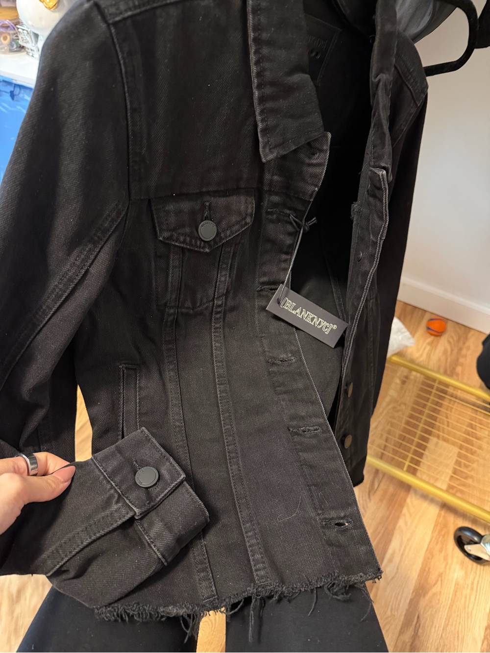 Blank NYC black denim jacket size small - Picture 4 of 4